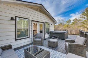 Luxe Highlands Haven with Fire Pit and Hot Tub!